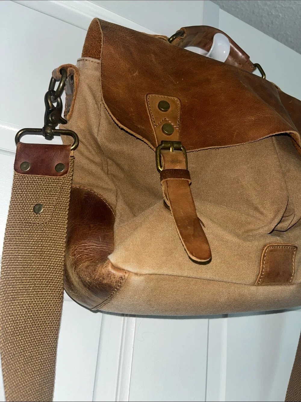 SMRITI Canvas and Leather Messenger Bag - Brown